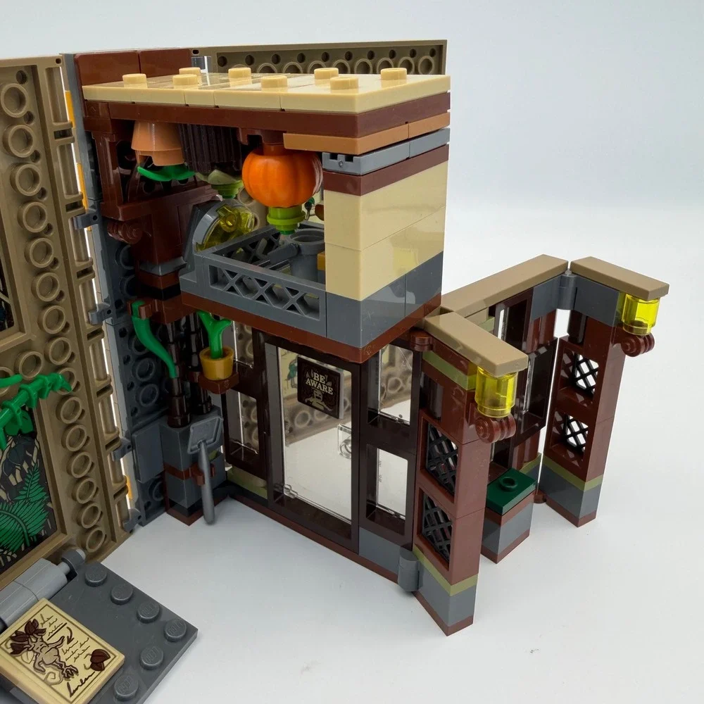 LEGO Harry Potter 76384 Hogwarts Moment: Herbology Class Retired (99% Complete)